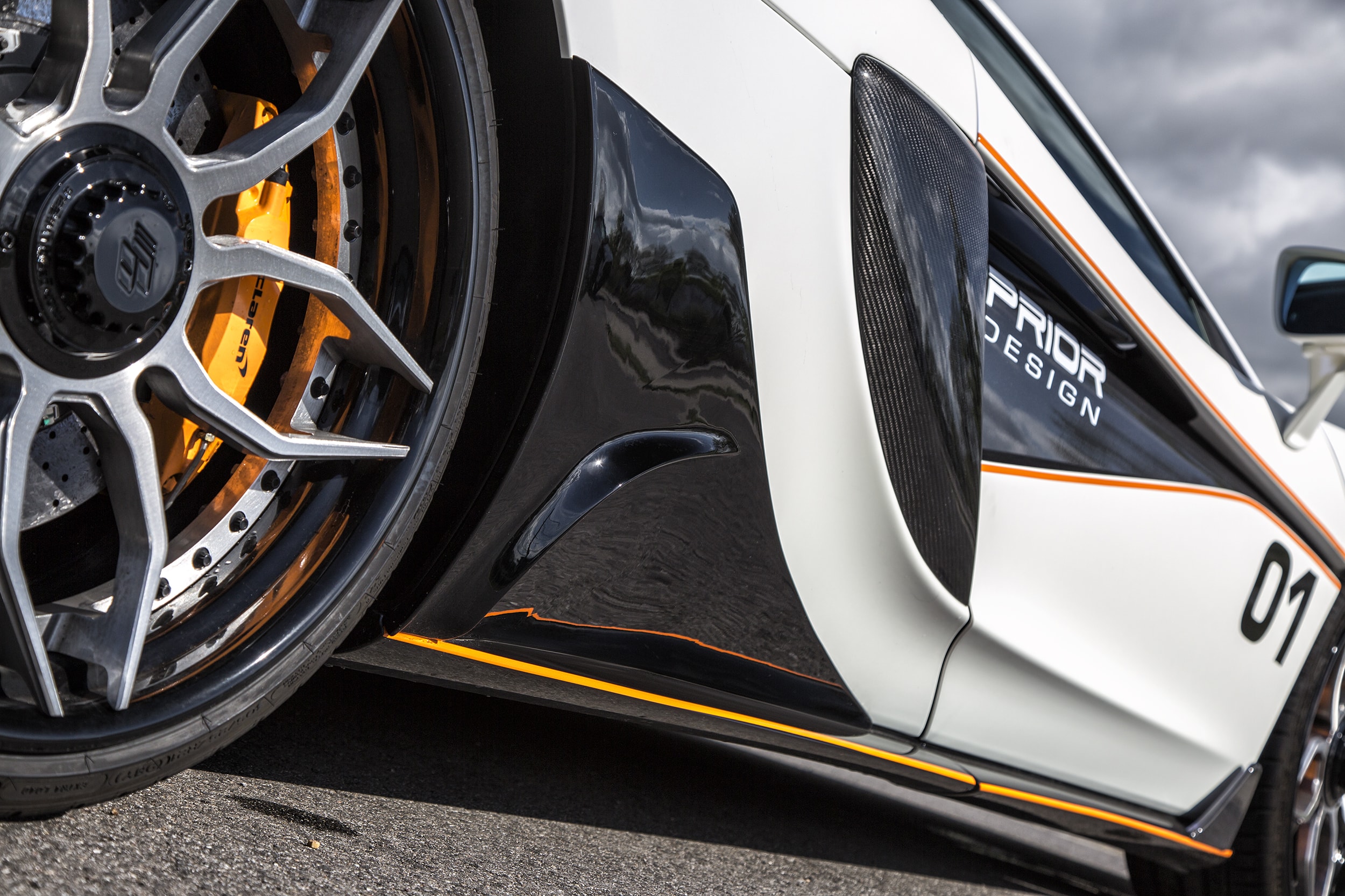 PD1 Sideblades for McLaren 570S