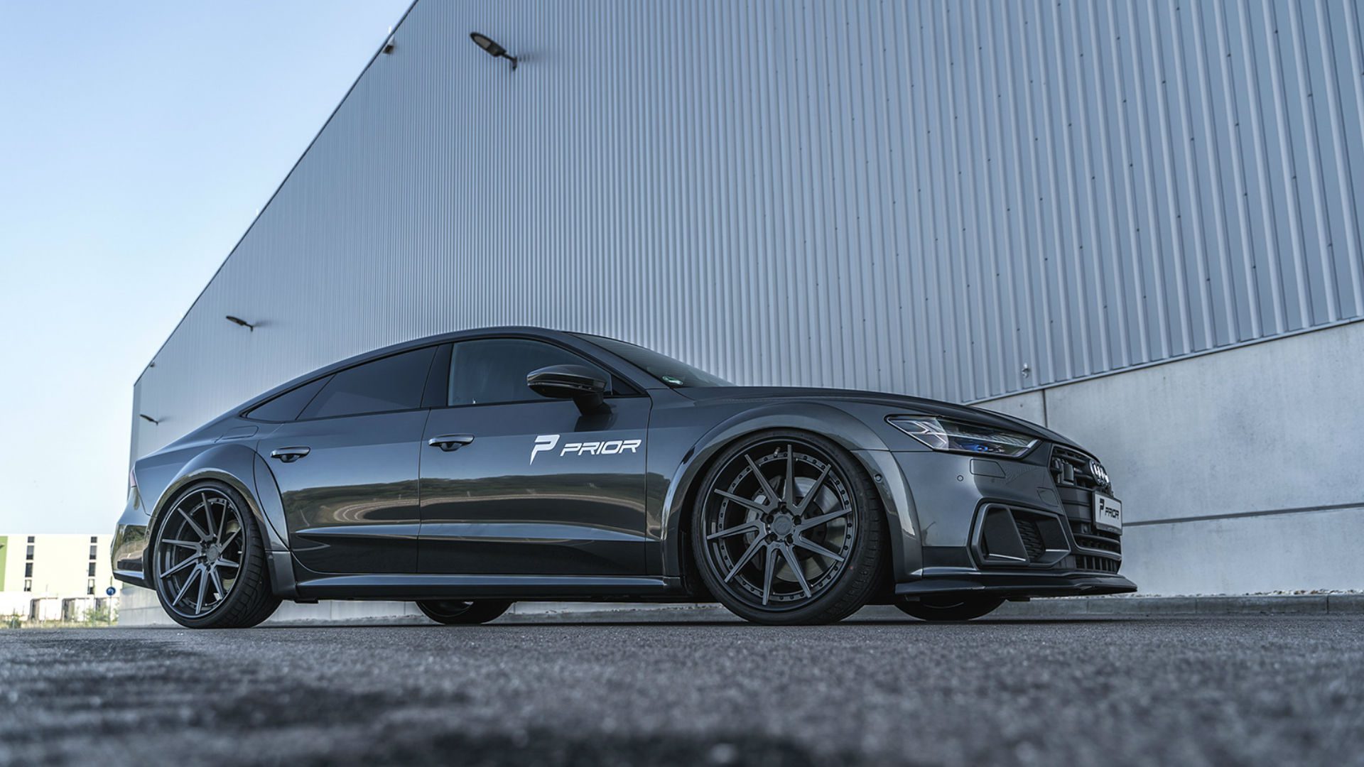 Audi a7 Tuning черная